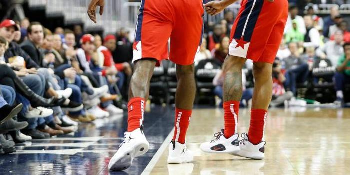  利拉德60分创本赛季得分新高  